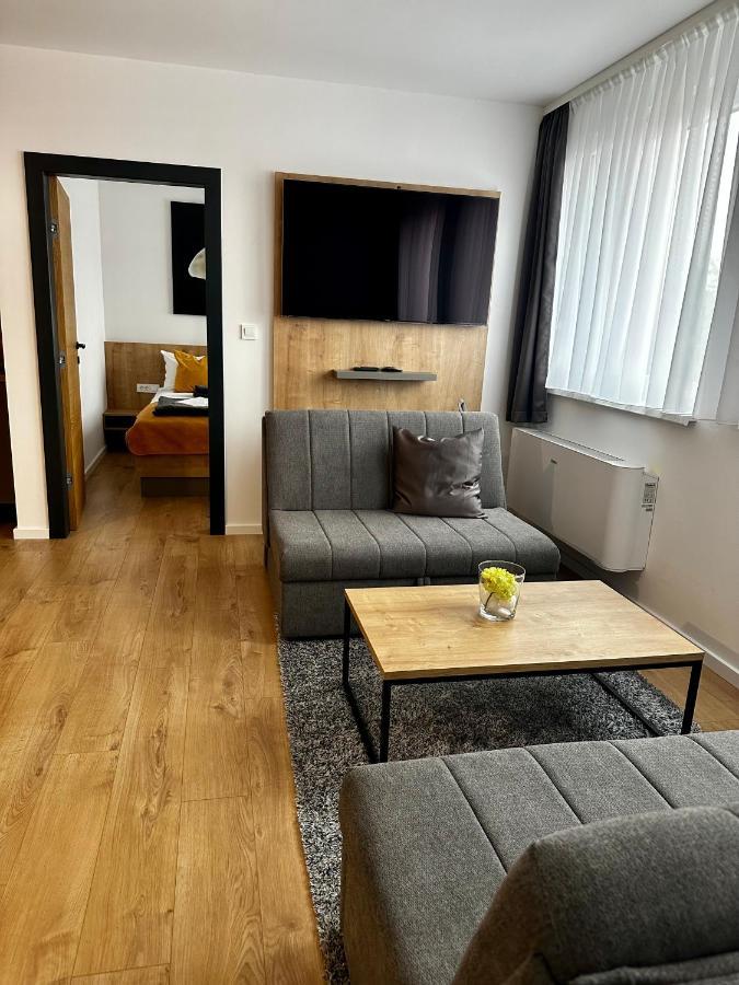 Roomsb Slavonski Brod Eksteriør billede